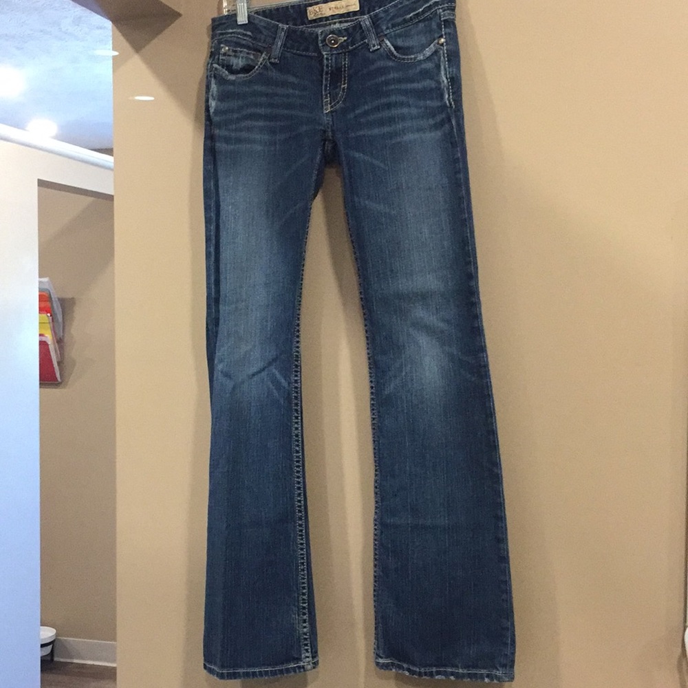 Buckle jeans
